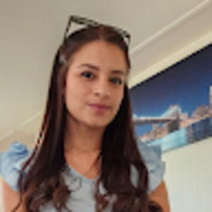 Meet your Posher, Mayra alejandra
